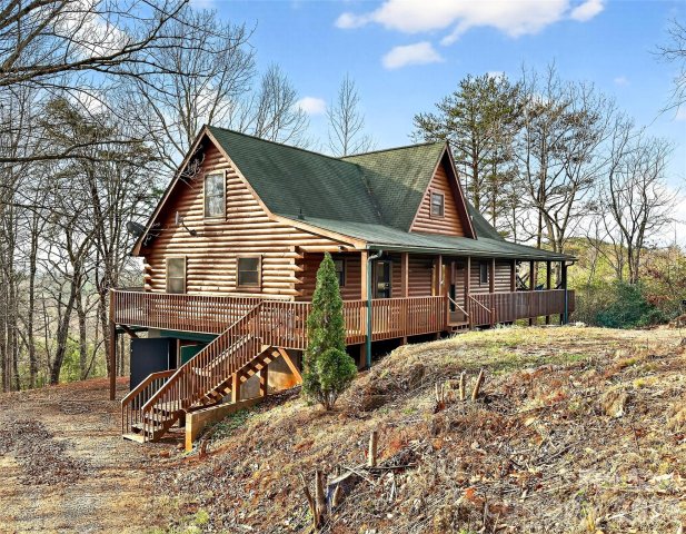 Homes in Pinnacle Ridge, Union Mills
