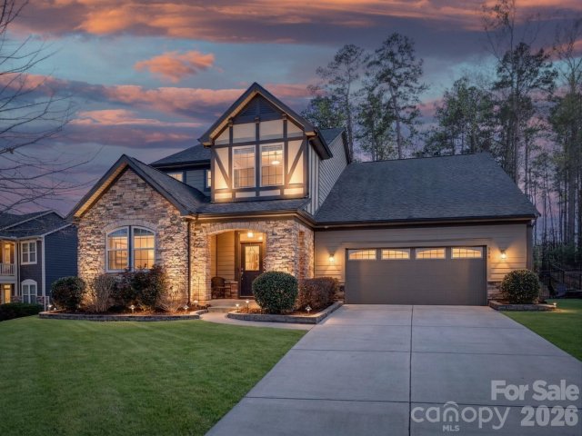 560 Sandbar Point pending home in Lake Crest, Clover, SC