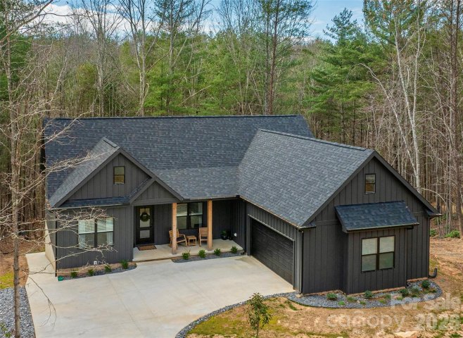 4374 Poplar Bluff Drive active home in The Coves Mountain River Club, Lenoir, NC