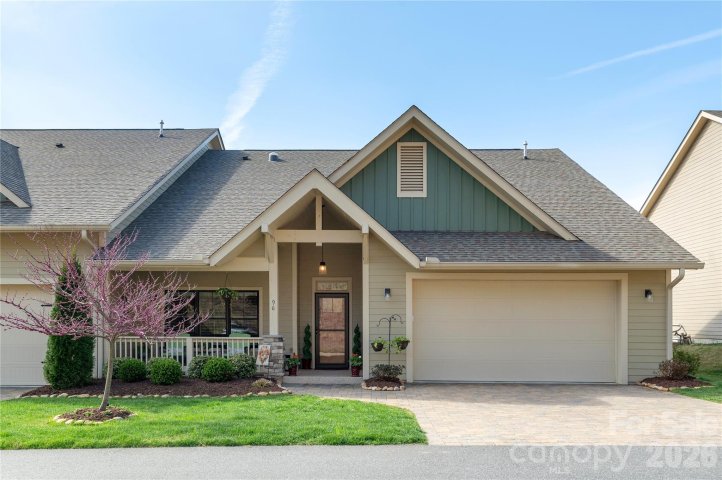 96 Copper Creek Lane active home in Cummings Cove, Hendersonville, NC