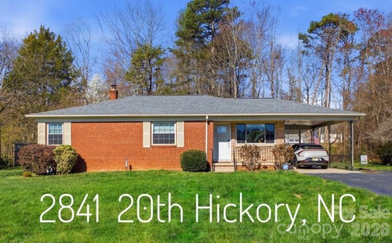 Homes in Belle Meade, Hickory