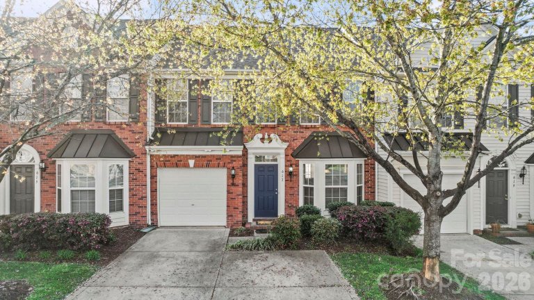 617 Colbert Way sold home in Fairway Townes, Fort Mill, SC