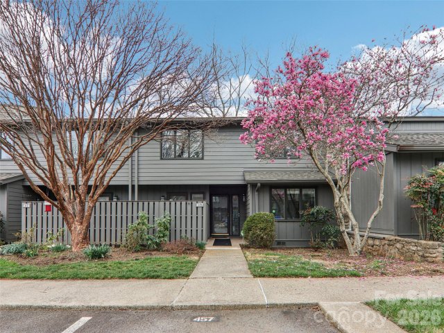 457 Crowfields Drive active home in Crowfields Condos, Asheville, NC