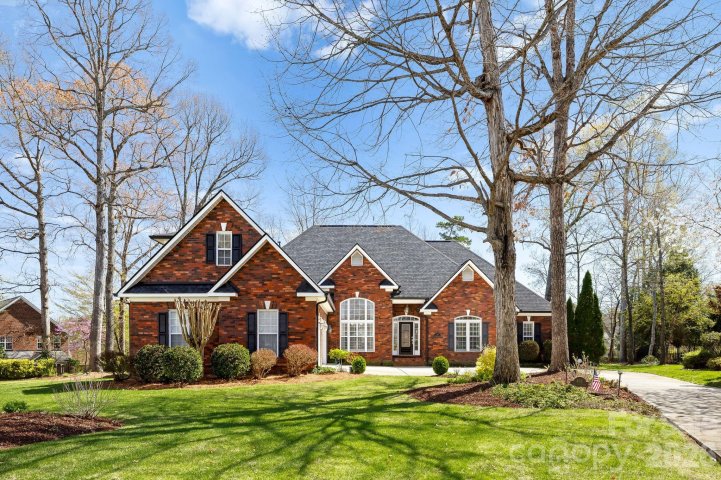 433 Gregan Court sold home in Shannamara, Matthews, NC