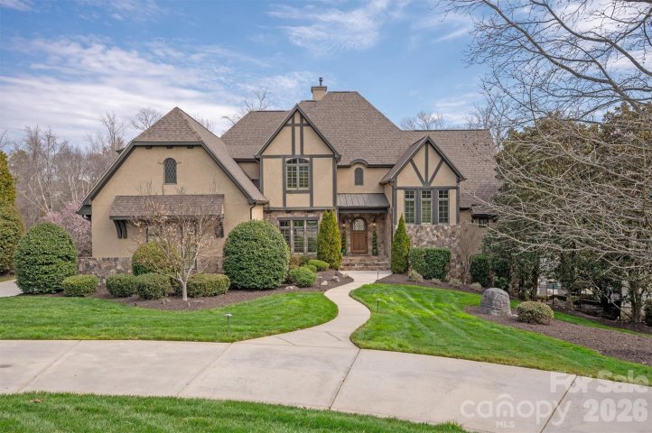 1915 Smarty Jones Drive sold home in Providence Downs South, Waxhaw, NC