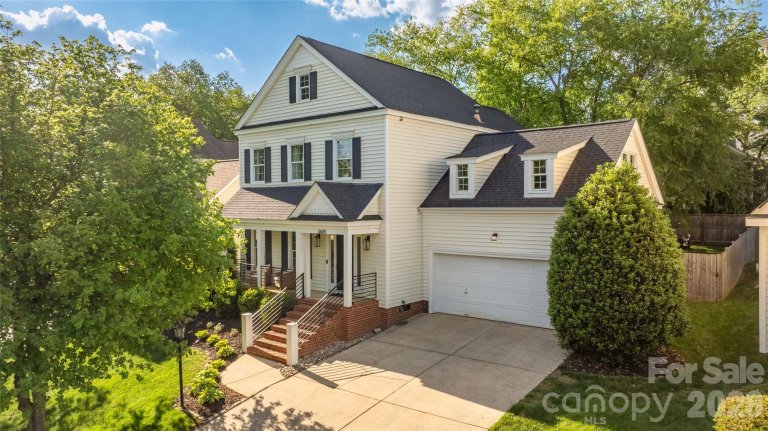 3605 Selwyn Farms Lane pending home in Selwyn Farms, Charlotte, NC