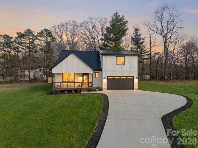 75 Scott Meadows Drive pending home in Chambers Trace, Asheville, NC
