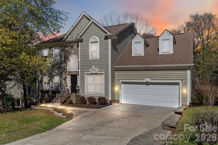 2732 Providence Spring Lane pending home in Providence Plantation, Charlotte, NC