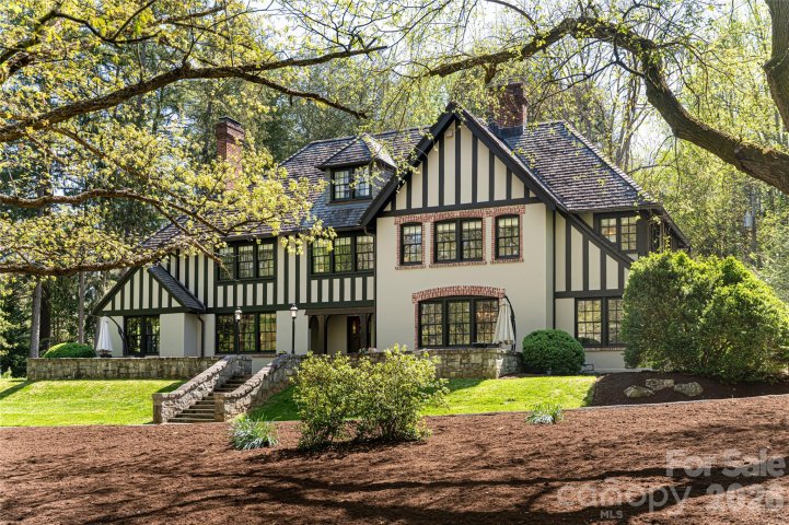 30 Cedarcliff Road pending home in Biltmore Forest, Asheville, NC
