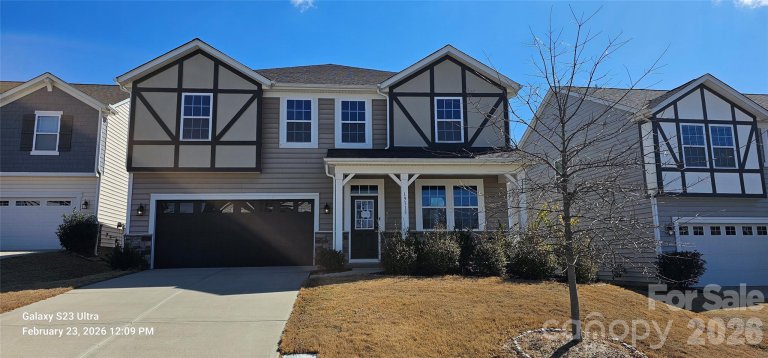 19113 Hawk Haven Lane active home in Ridgewater, Charlotte, NC