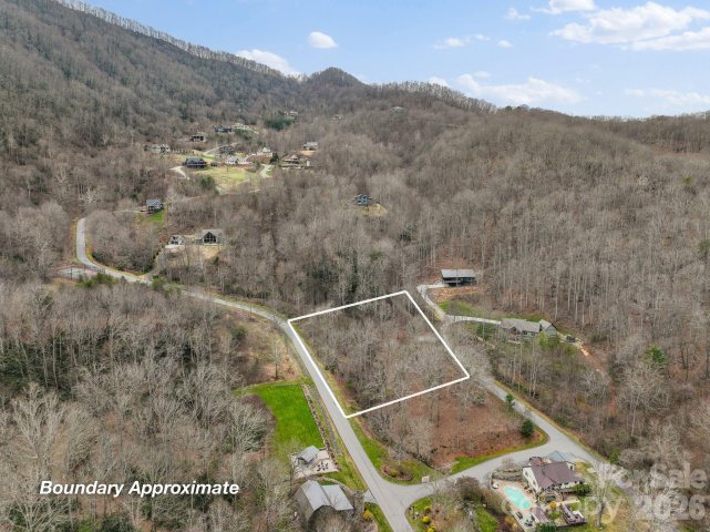 9999 Talking Rock Lane sold home in Blue Mist Farms, Leicester, NC