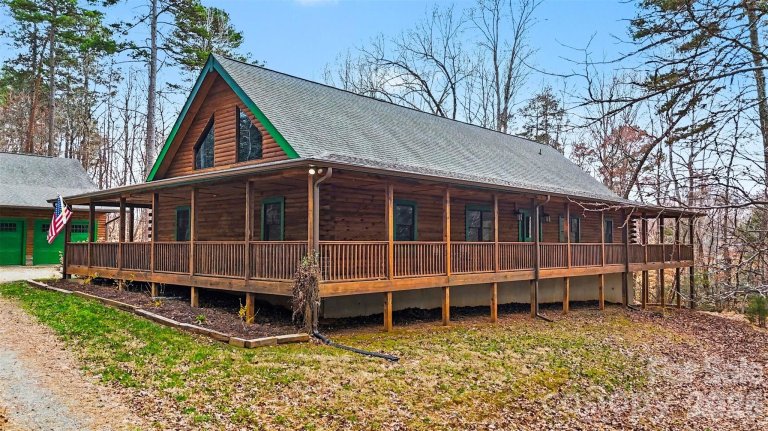 Homes in Shady Oaks, Iron Station