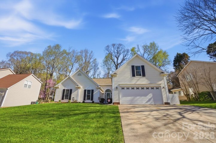 8540 Piccone Brook Lane sold home in Wedgewood North, Charlotte, NC