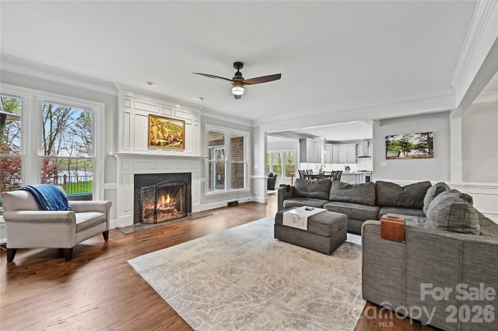 4841 Mountain Point Lane pending home in Mountain Point, Charlotte, NC