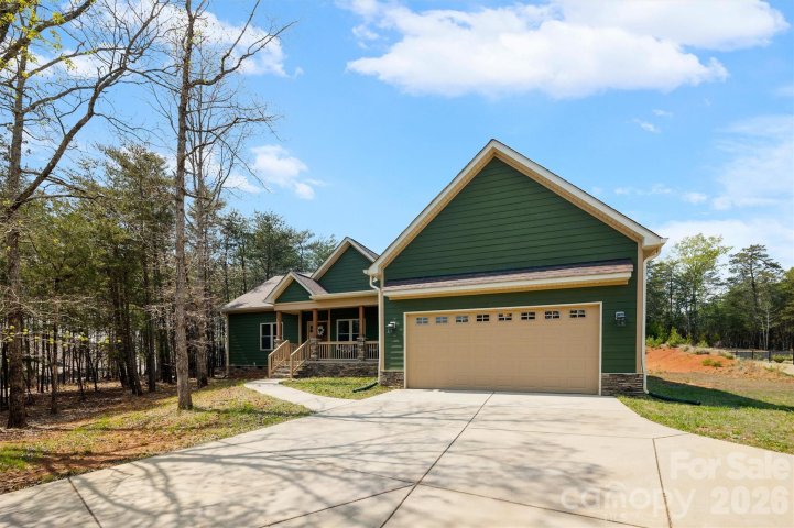 12057 Mariners Cove Court pending home in Edgewater, Lancaster, SC