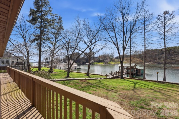 236 Apache Road sold home in Crescent Land & Timber, Troutman, NC