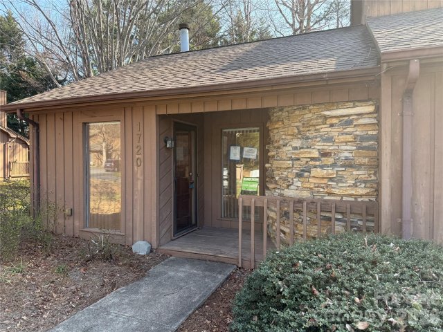 Homes in Huntington Woods, Hickory