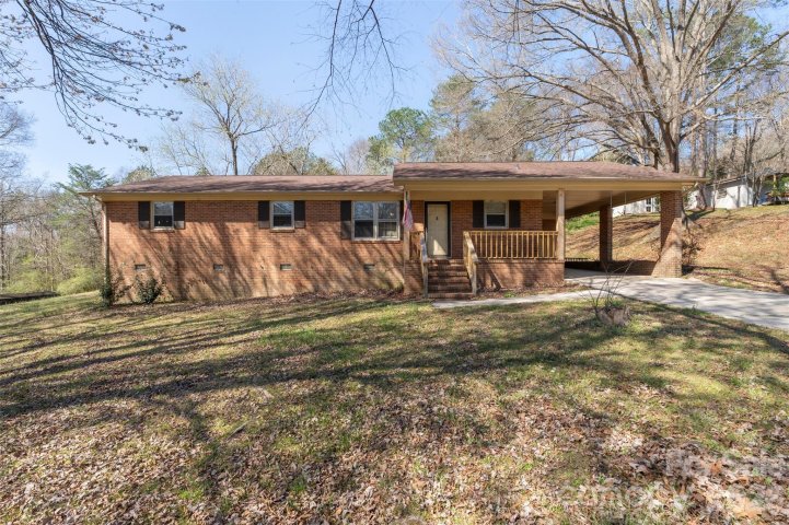 552 Tripolis Street sold home in Mountainbrook, Concord, NC