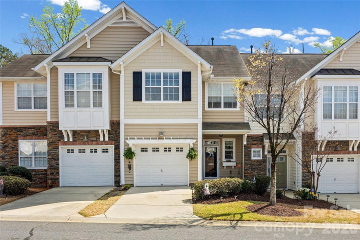 7412 Calhoun Falls Drive sold home in The Woodlands, Rock Hill, SC
