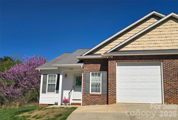 Homes in Mt Olive Manor, Newton