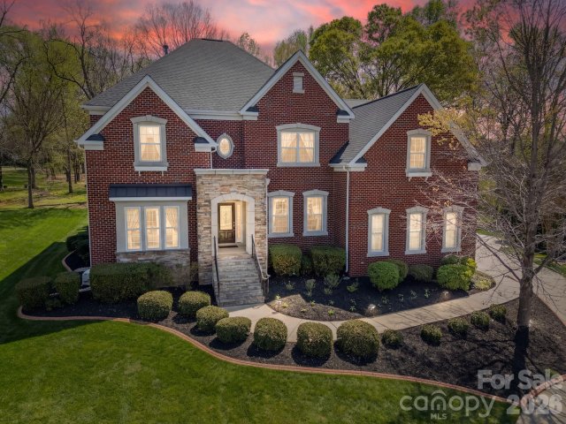 307 Hollister Estates Drive sold home in Hollister, Waxhaw, NC