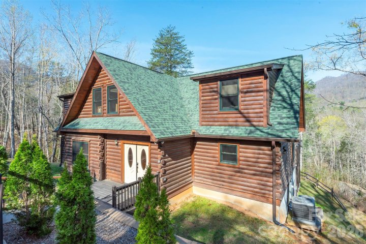 210 S Fork Drive active home in Rumbling Bald On Lake Lure, Lake Lure, NC