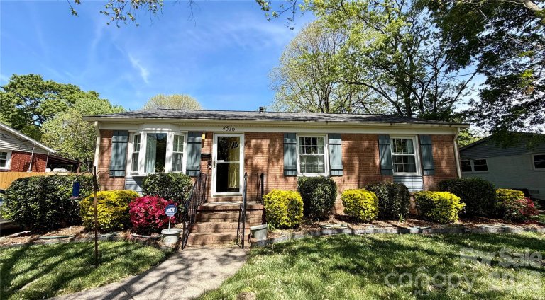4516 Brooktree Drive sold home in Westchester, Charlotte, NC