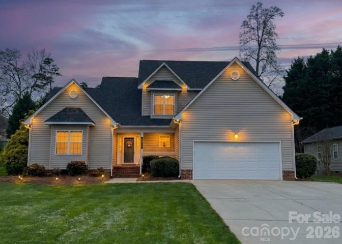 Homes in Deerfield, Mount Holly