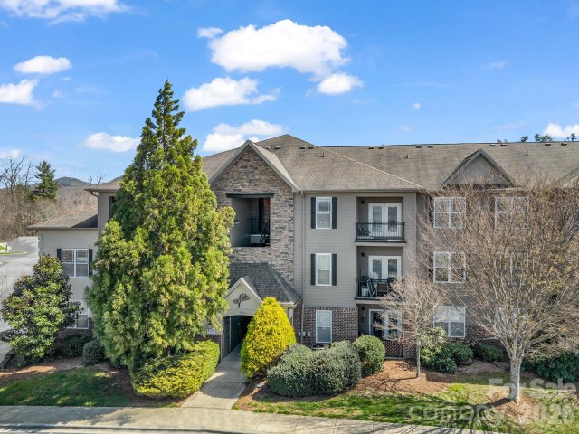 291 Brickton Village Circle sold home in Brickton Village, Fletcher, NC