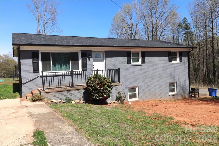Homes in Crestwood, Gastonia