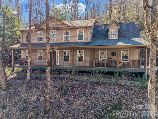 108 Nuthatch Trace pending home in Sherwood Forest, Brevard, NC