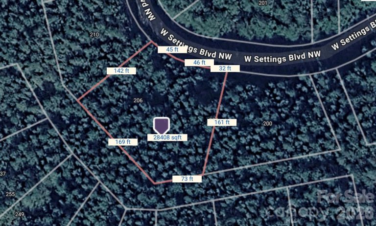206 W Settings Boulevard active home in Lake Rhodhiss Estates, Valdese, NC