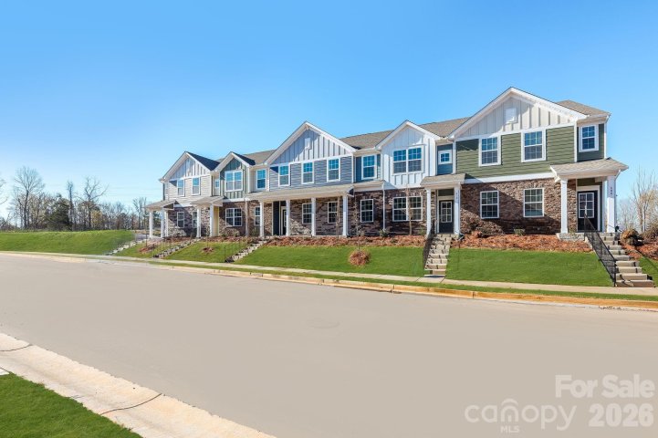616 Sparano Loop pending home in Cannon Village, York, SC