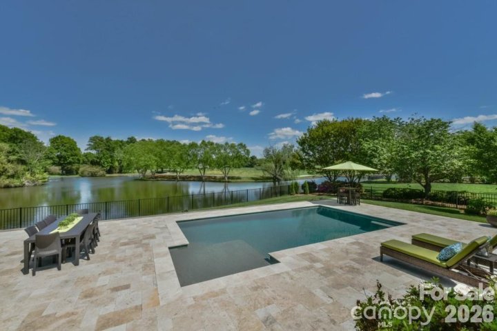 12503 Three Lakes Drive pending home in Providence Country Club, Charlotte, NC