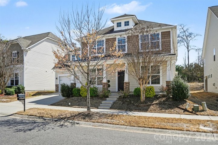 12828 Heath Grove Drive active home in Monteith Place, Huntersville, NC