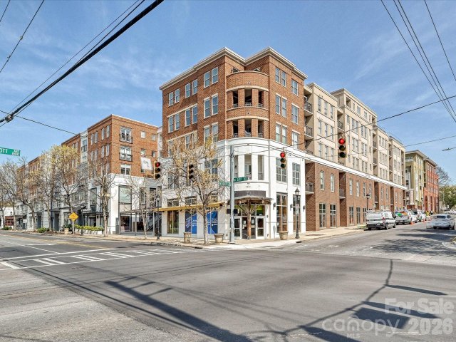 1315 East Boulevard sold home in 1315 East Condominium, Charlotte, NC