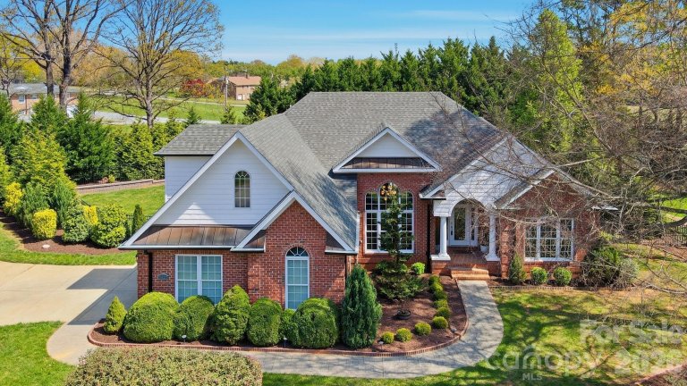 7535 E Sedgebrook Drive sold home in Gates At Waterside, Stanley, NC