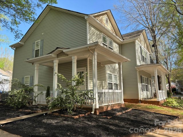 12758 Cross Dale Drive pending home in Crosswinds, Huntersville, NC