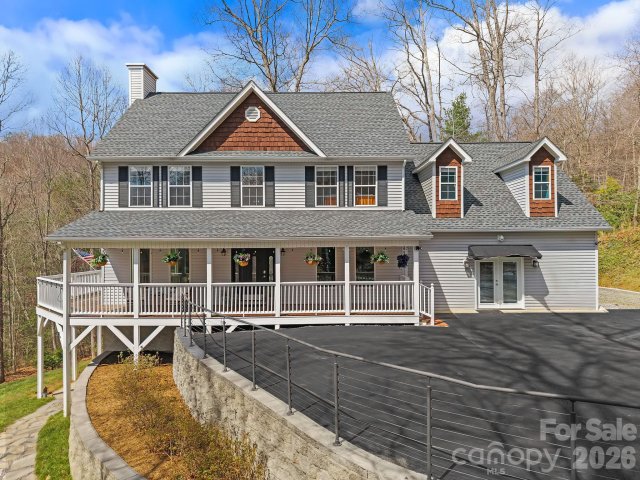 36 Ivy Cove Road pending home in Laurel Woods, Fairview, NC