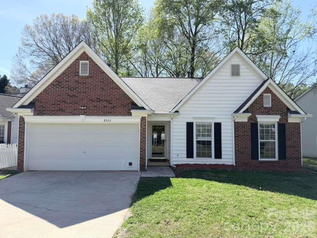 8523 Boxford Court sold home in Cambridge, Charlotte, NC
