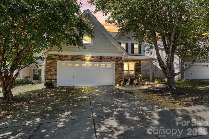 1024 Kensrowe Lane pending home in Callonwood, Matthews, NC