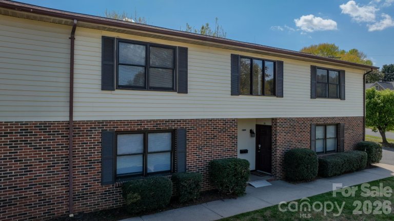 Homes in Grandview Terrace, Hickory