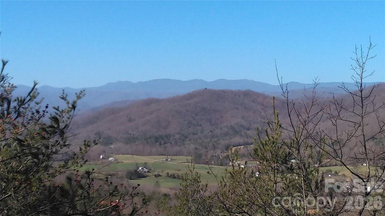 Lot 10 11b Quail Drive sold home in Deerwood, Marion, NC