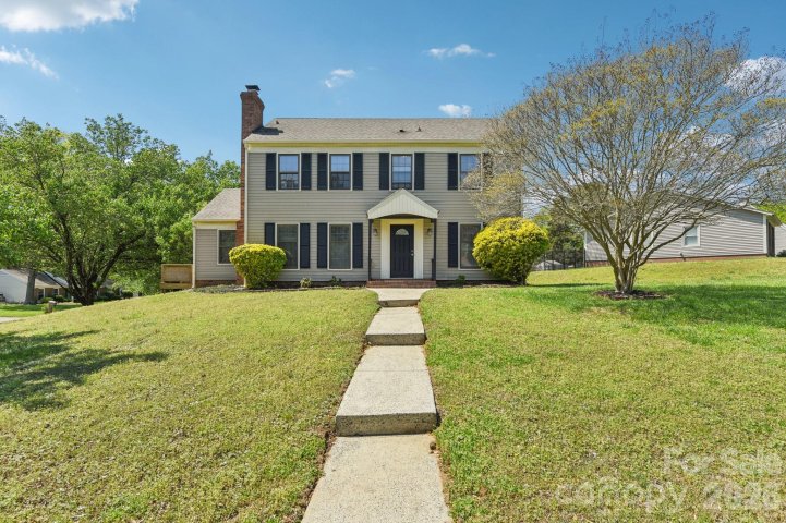 Homes in Walnut Creek, Charlotte