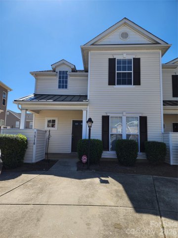14718 Lions Pride Court sold home in Lions Gate, Charlotte, NC