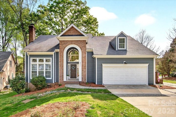 9011 Warbler Court pending home in Cameron Wood, Charlotte, NC