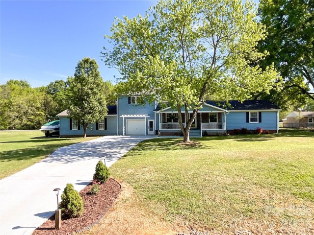 Homes in Valley Estates, Indian Trail