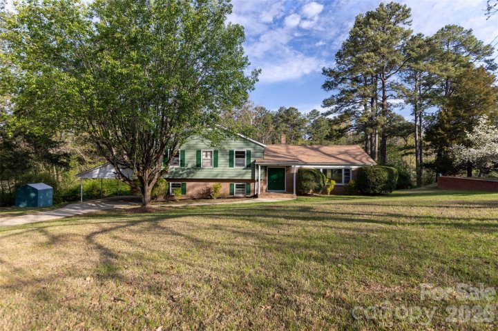 347 Red Fox Trail pending home in Country Club Estates, Rock Hill, SC
