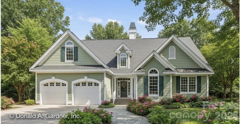 620 E Eighth Street active home in Sunset Village, Oakboro, NC