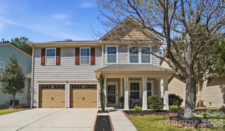 2153 Bluebell Way active home in Lake Ridge, Tega Cay, SC